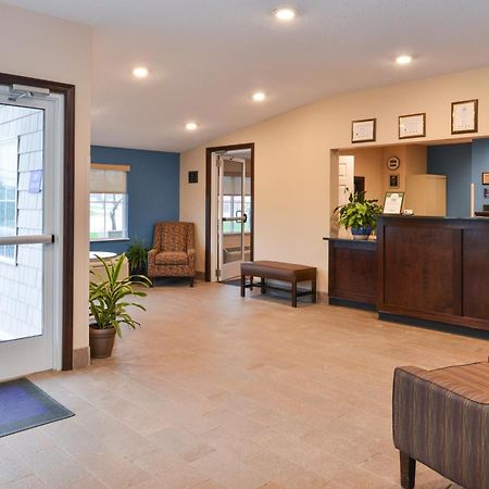 Americas Best Value Inn & Suites St Clairsville Wheeling St. Clairsville Exteriör bild