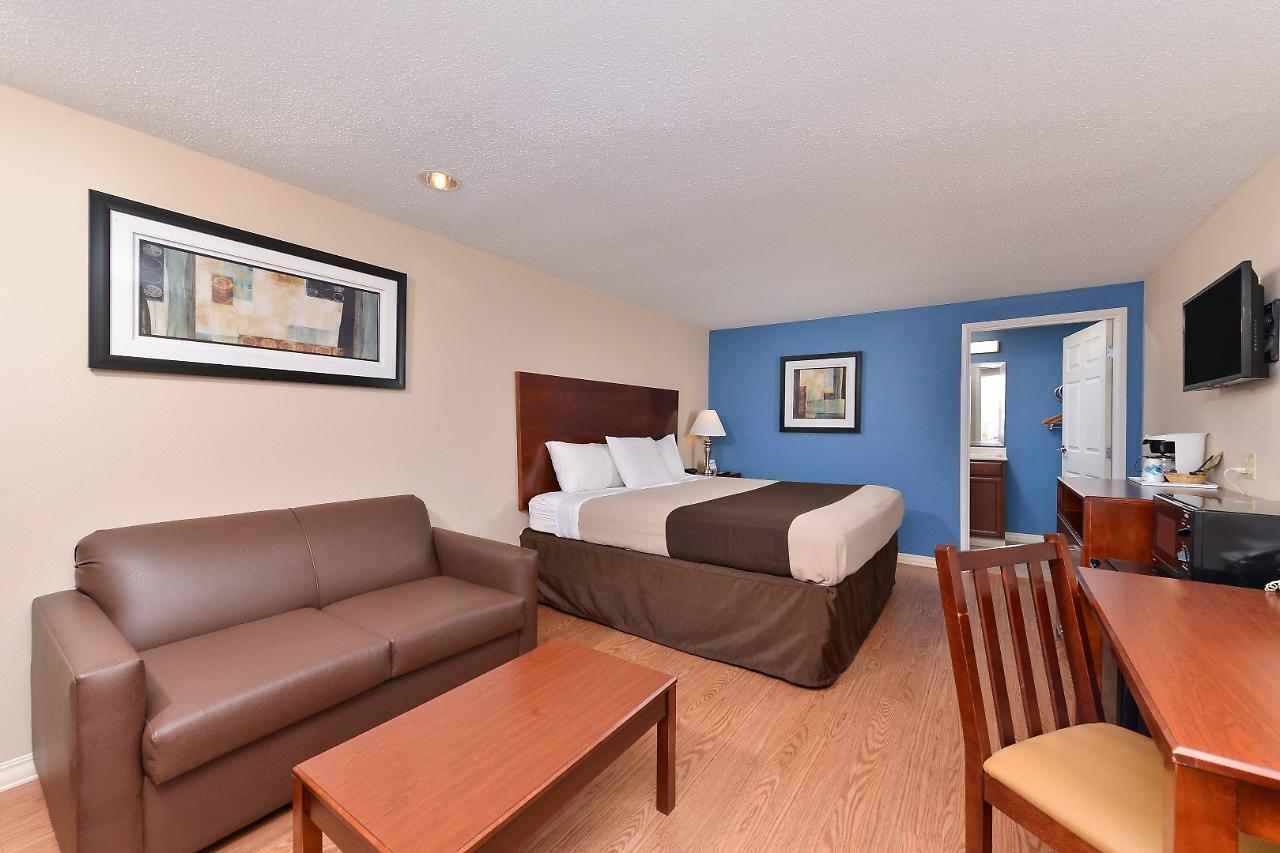 Americas Best Value Inn & Suites St Clairsville Wheeling St. Clairsville Exteriör bild