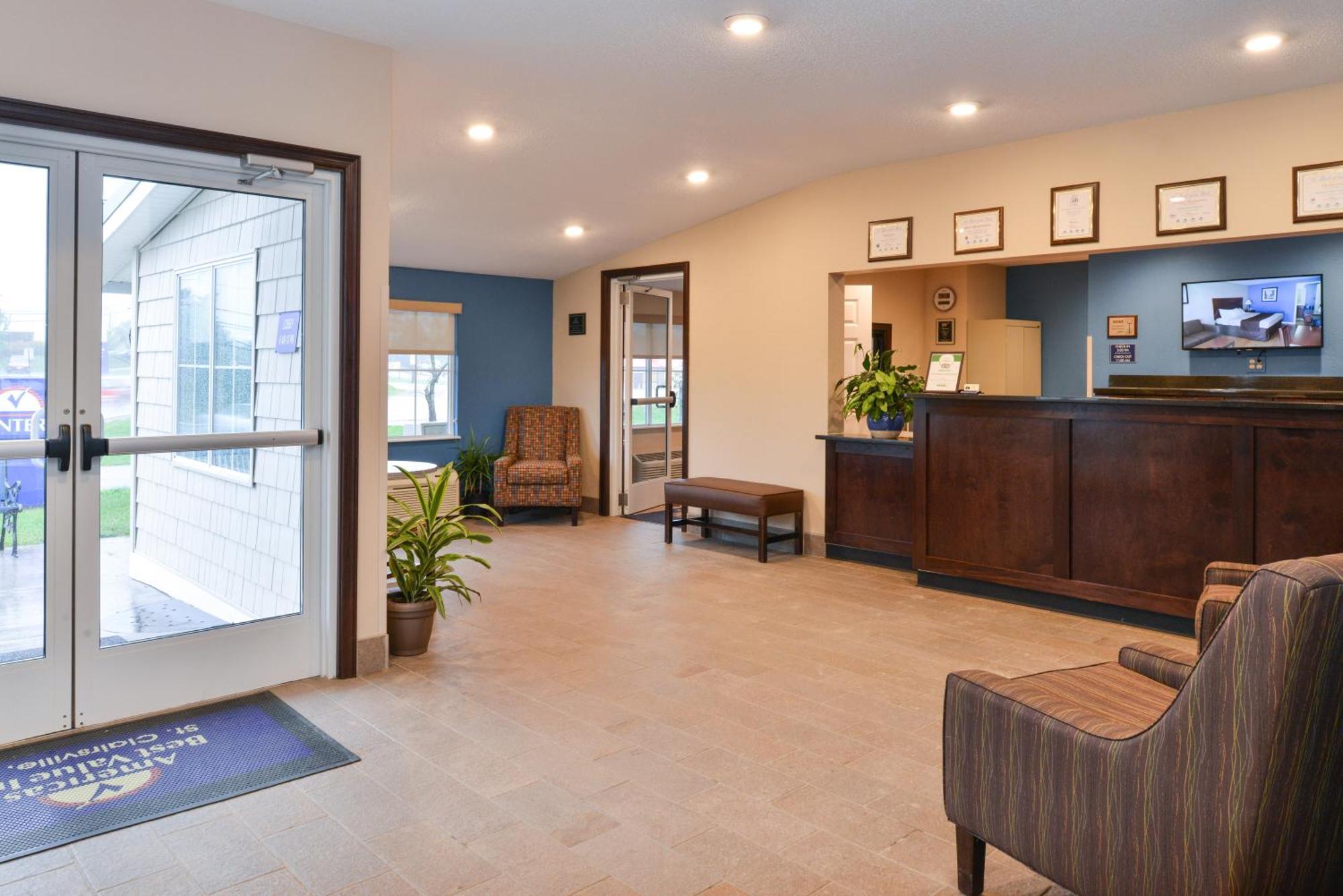 Americas Best Value Inn & Suites St Clairsville Wheeling St. Clairsville Exteriör bild